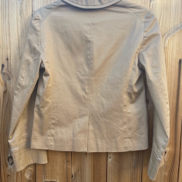 ESCADA blazer! Sits at hip-Worn with love, I’m sorry I haven’t ironed, read why - Picture 7 of 16